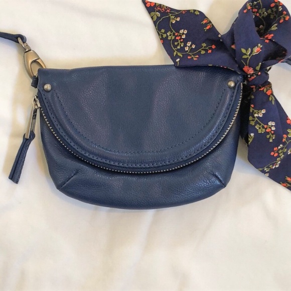 Leather Crossbody Purse - Picture 5 of 7